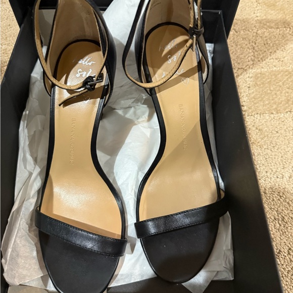 Banana Republic Black Heels - Picture 7 of 7